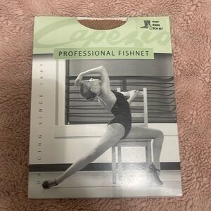 Capezio Professional Fishnet Tights Suntan Medium/Tall